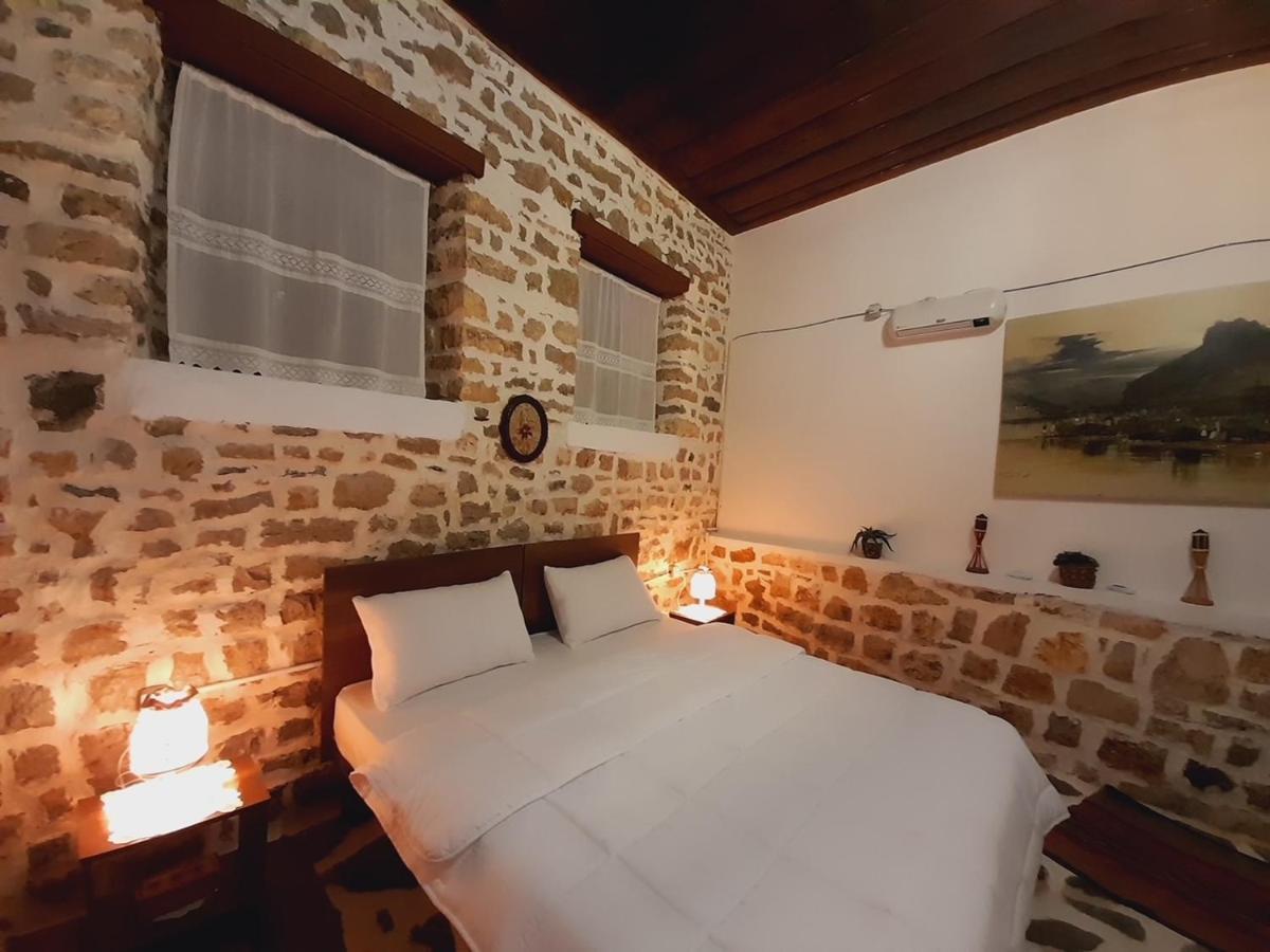 Gorica'S Bridge Hotel Berat Exterior foto