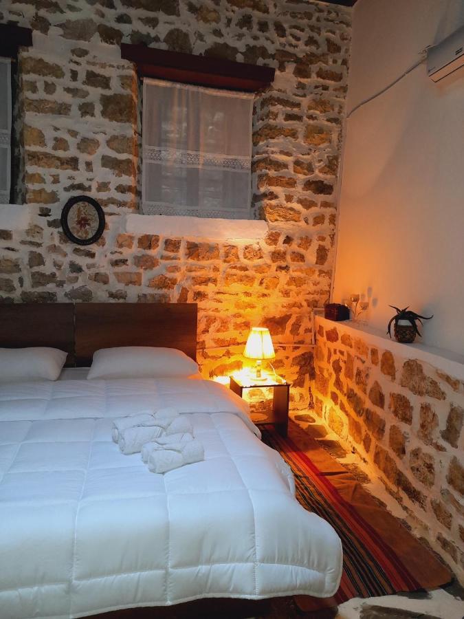 Gorica'S Bridge Hotel Berat Exterior foto