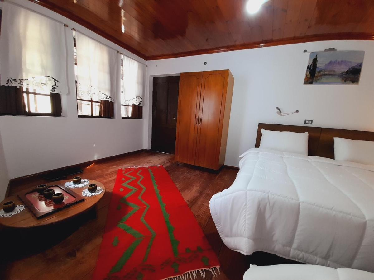 Gorica'S Bridge Hotel Berat Exterior foto