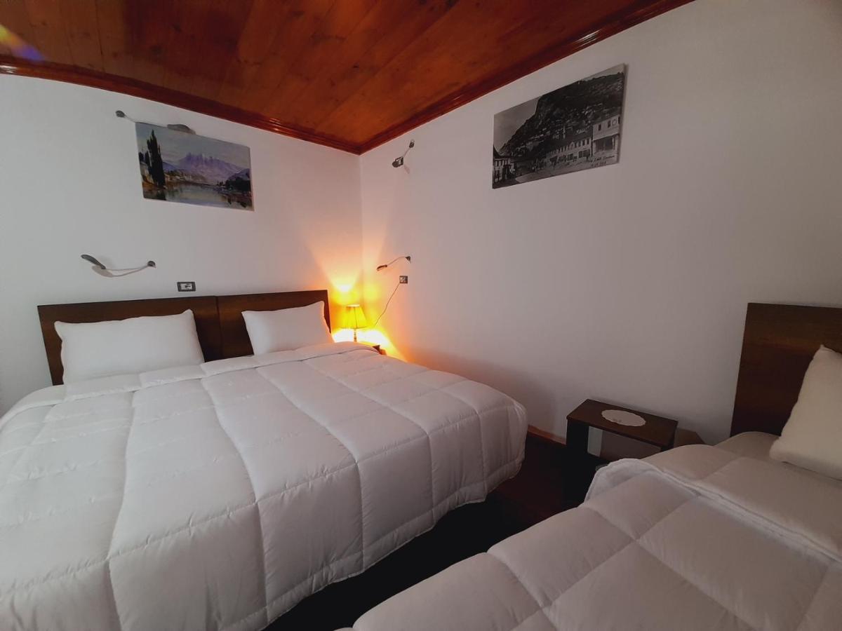 Gorica'S Bridge Hotel Berat Exterior foto