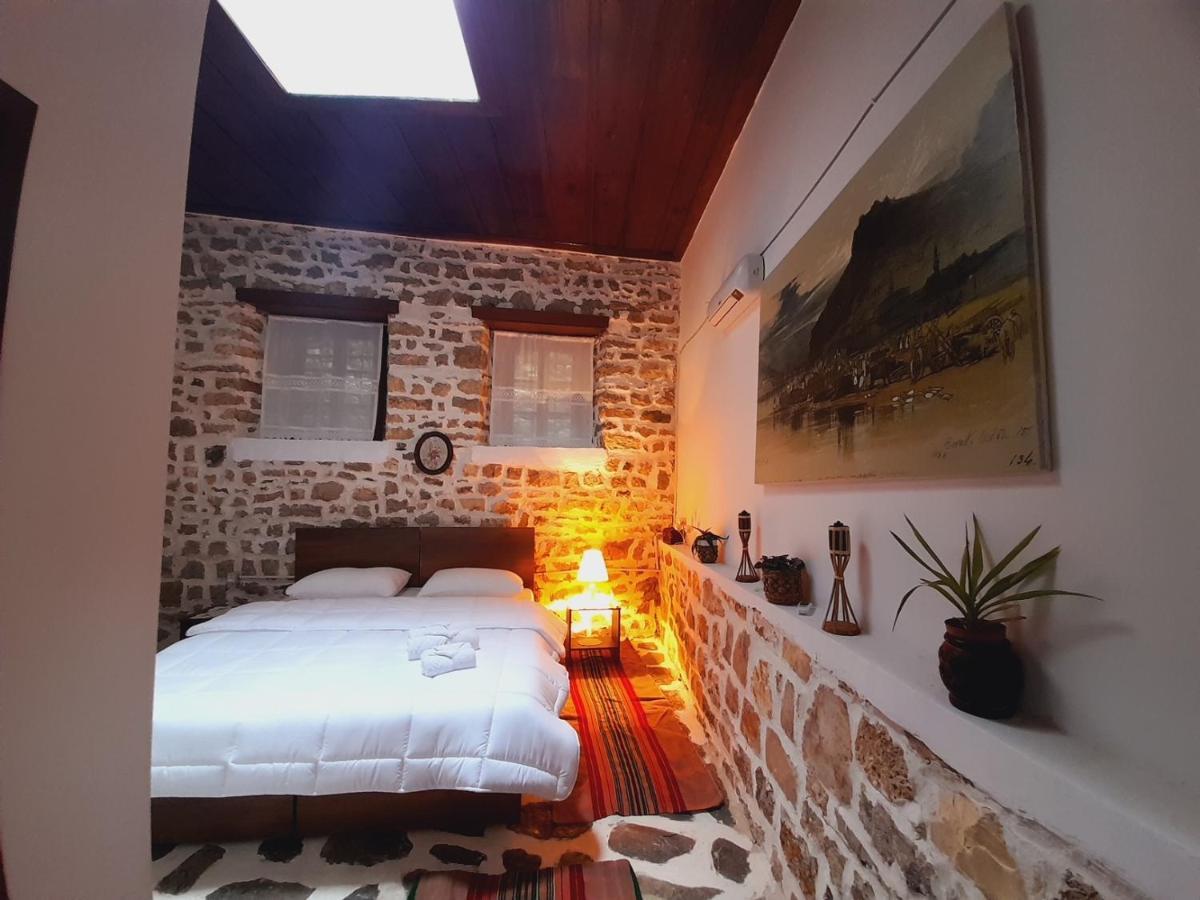 Gorica'S Bridge Hotel Berat Exterior foto