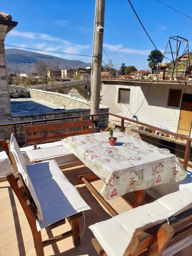 Gorica'S Bridge Hotel Berat Exterior foto