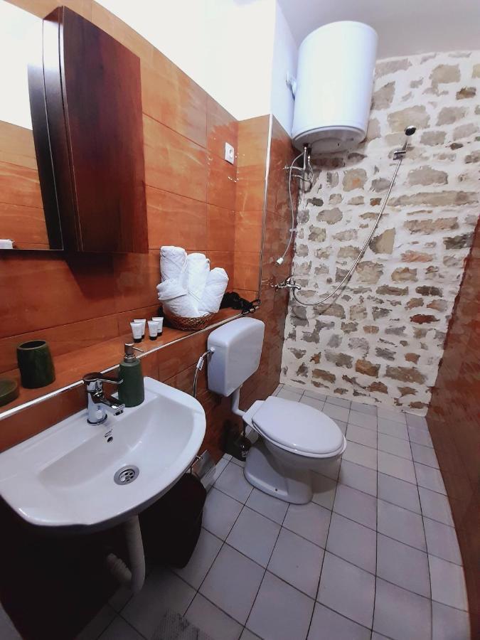 Gorica'S Bridge Hotel Berat Exterior foto