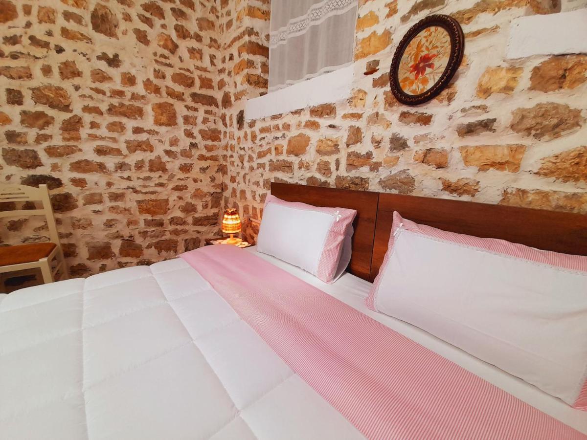 Gorica'S Bridge Hotel Berat Exterior foto