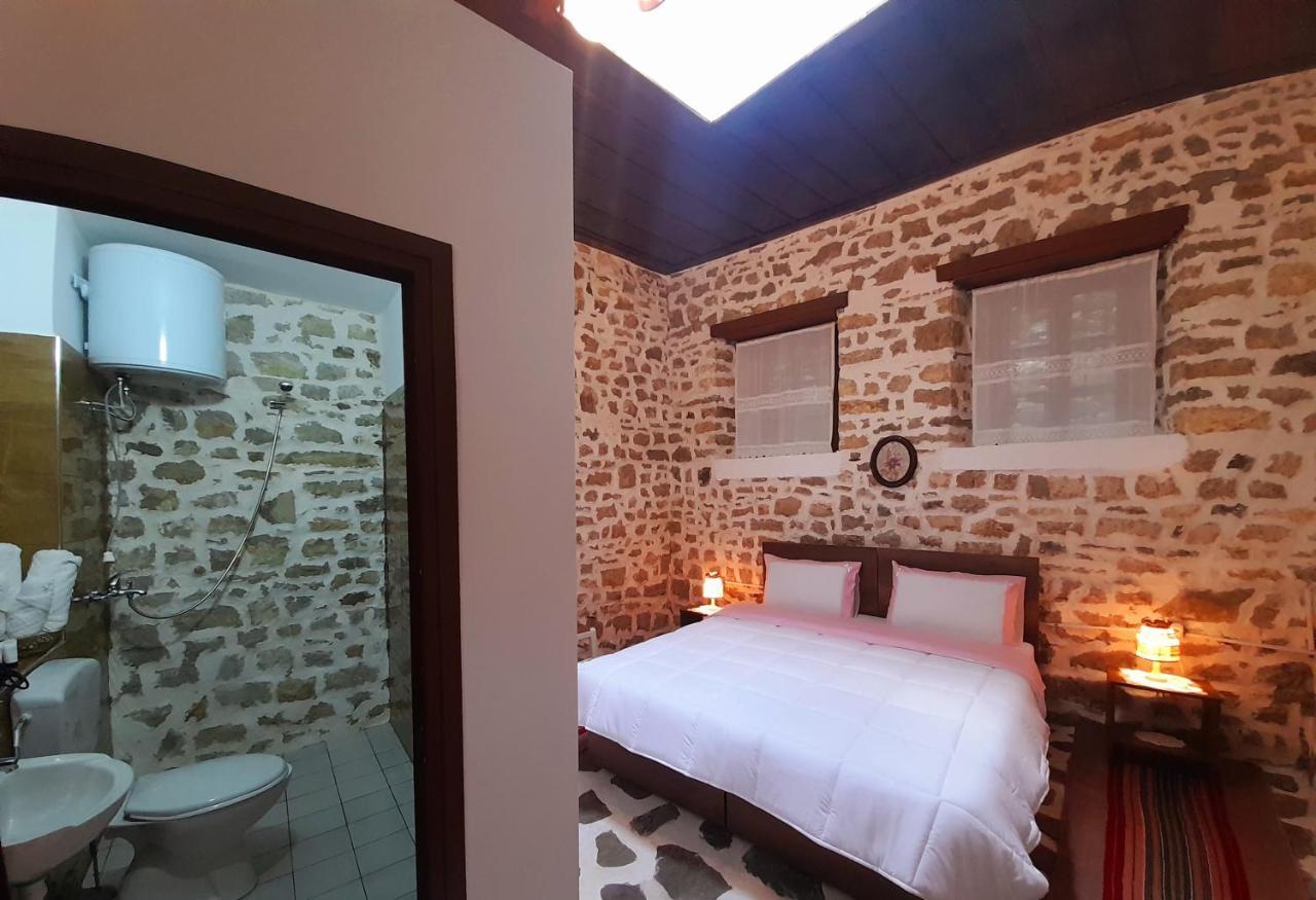 Gorica'S Bridge Hotel Berat Exterior foto